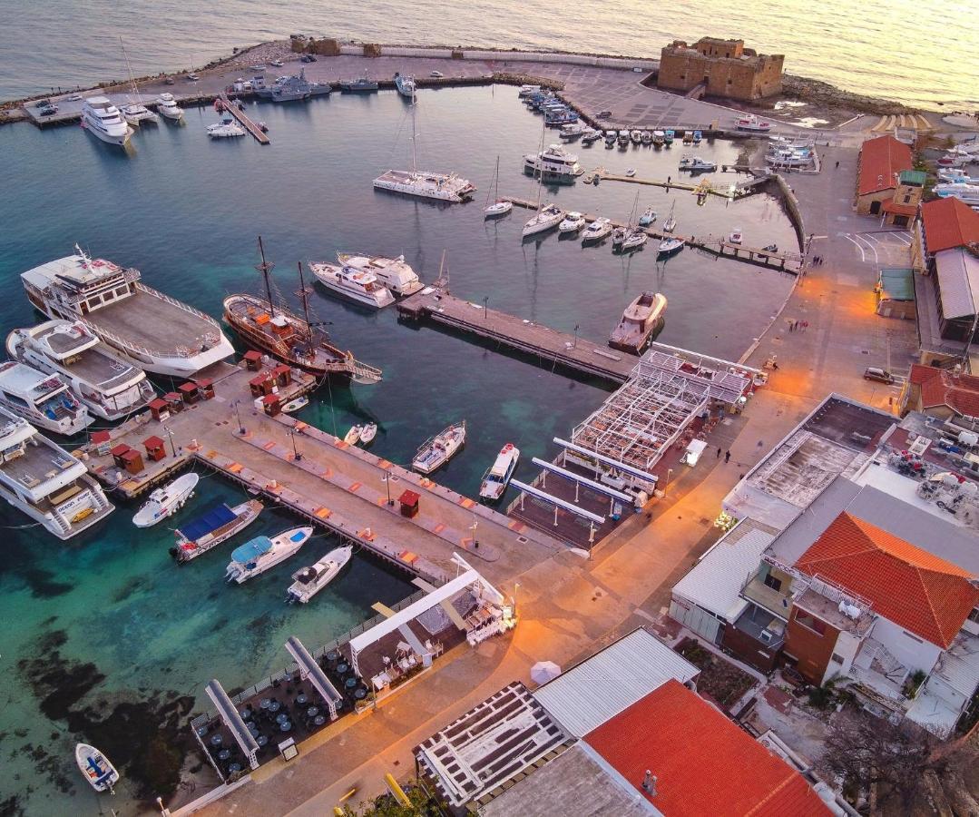 Luxury Industrial House 8 Apartment Paphos Exterior photo