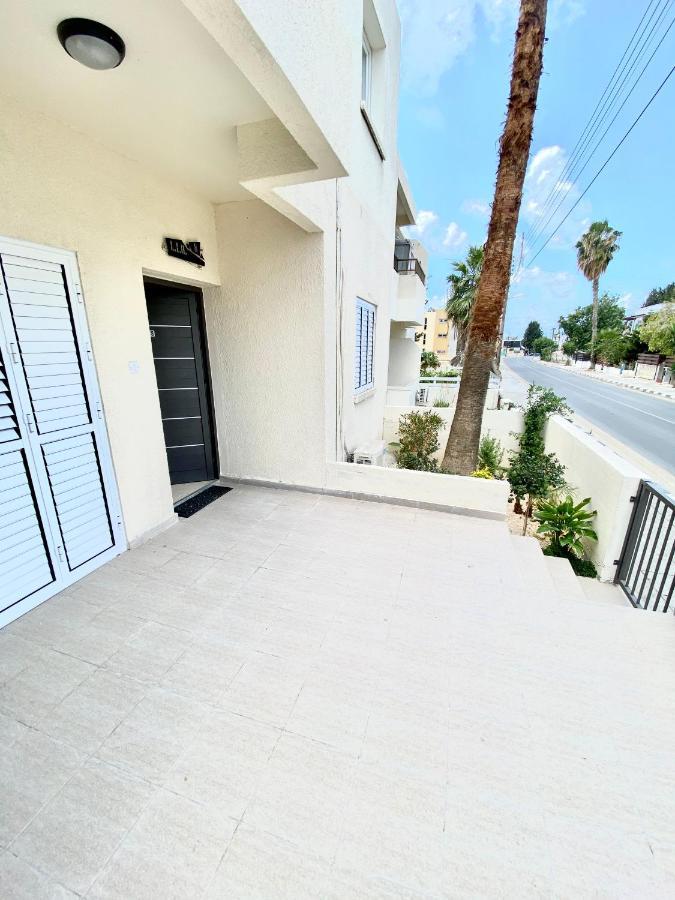 Luxury Industrial House 8 Apartment Paphos Exterior photo