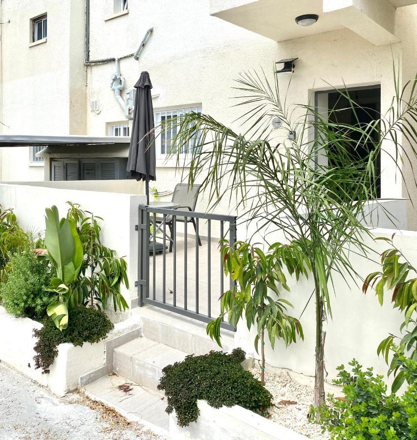 Luxury Industrial House 8 Apartment Paphos Exterior photo